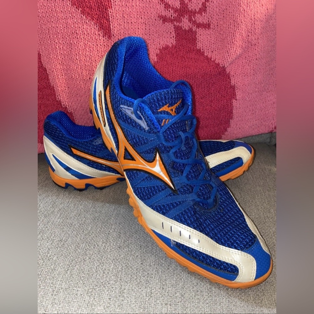 Mizuno Men's Spike Track Shoes “Wave Kaze 3”